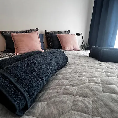 Apartamento Corvin Gold City Garden *