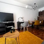 Appartement Corvin Gold City Garden *